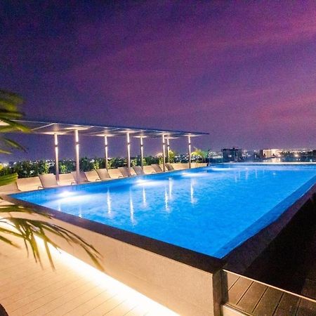 The Lennox Luxury Apartment Accra Bagian luar foto