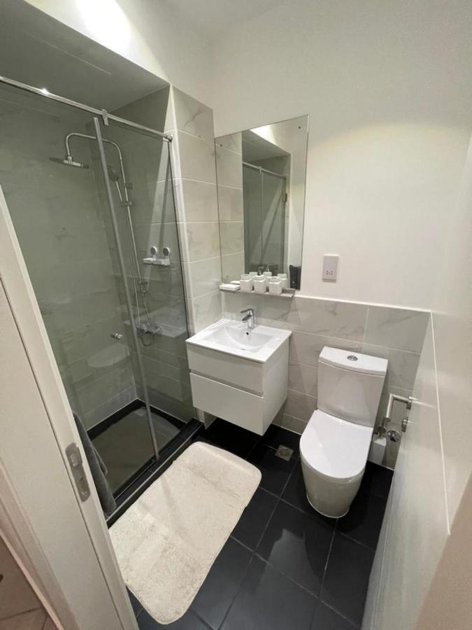 The Lennox Luxury Apartment Accra Bagian luar foto