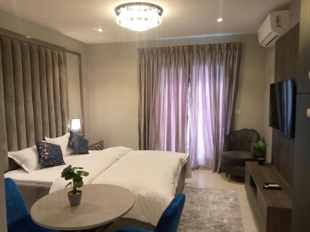 The Lennox Luxury Apartment Accra Bagian luar foto